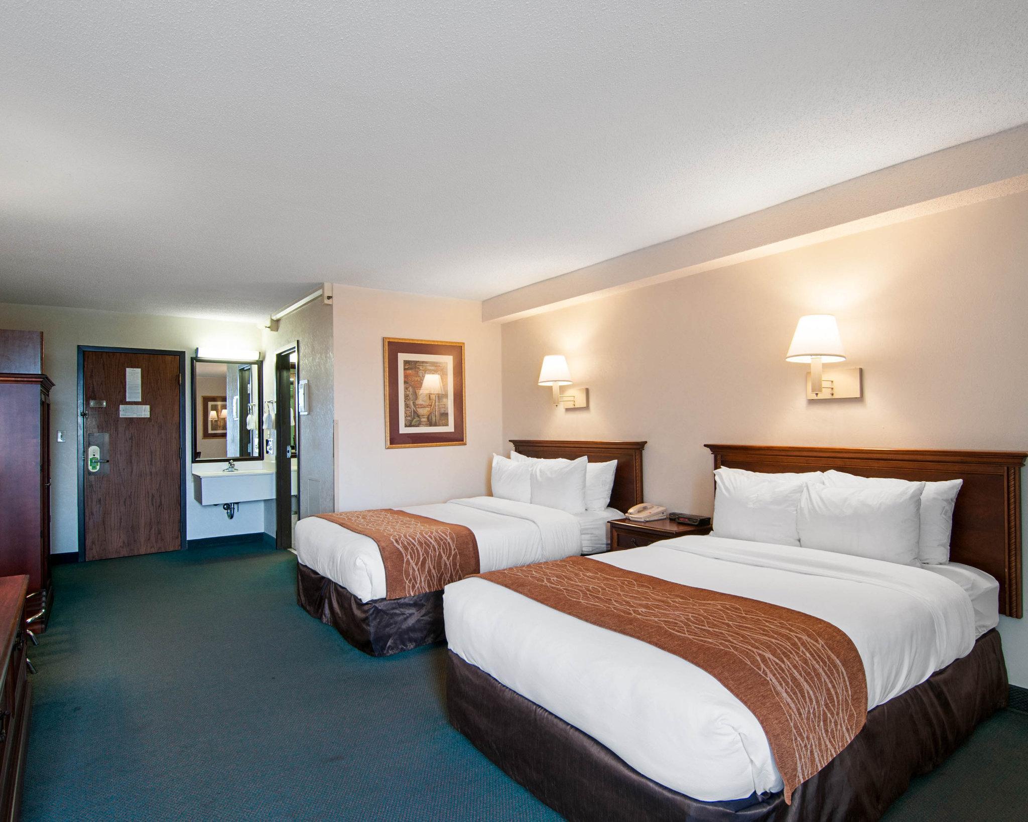 Comfort Inn & Suites Near Danville Mall Exteriér fotografie